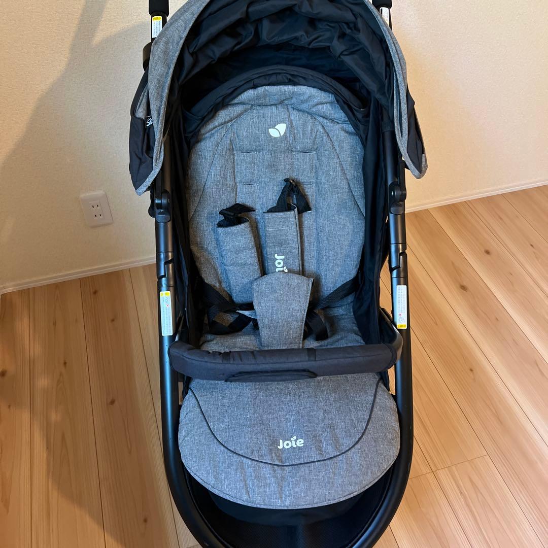 Joie ジョイー　ライトトラックスエアー