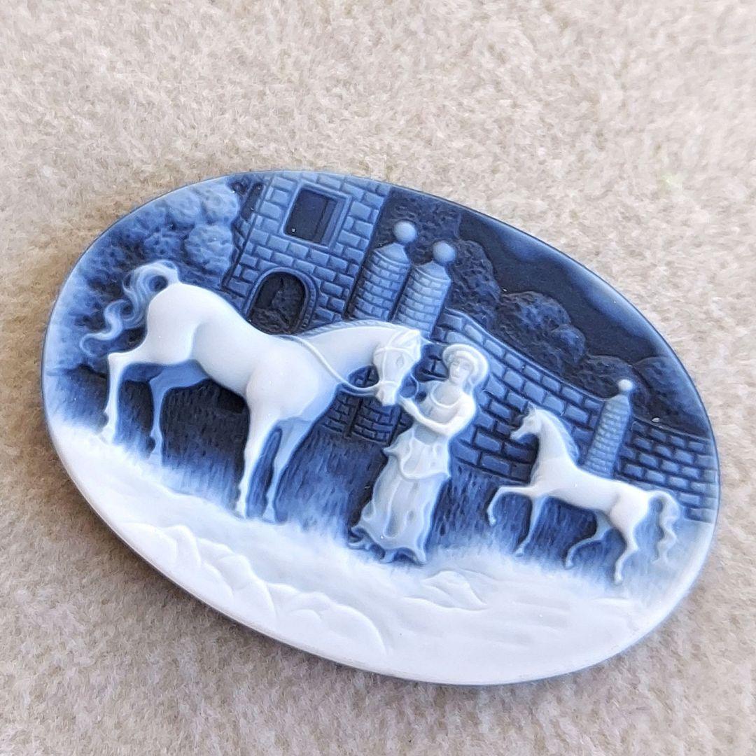 馬と女性　メノウ　カメオ　ルース