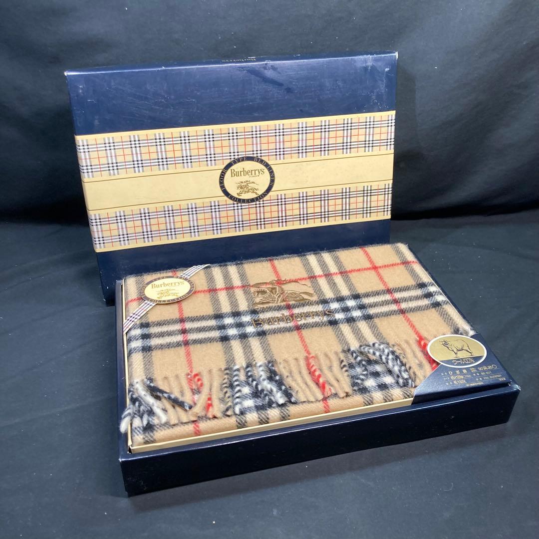 【新品未使用】バーバリー ひざ掛けウール100% 65×120cm ノバチェック