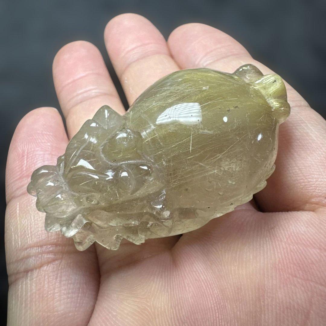 【高品質】ルチルクォーツ 龍亀 彫刻 約47mm 天然石