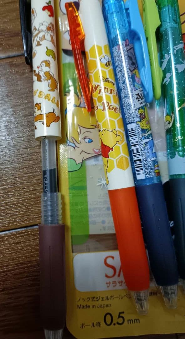 サラサ限定ディズニーボールペン76本