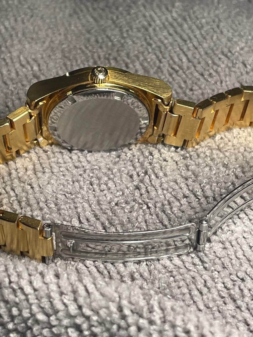 SWISS OMEGA 手巻き　レディース　正確稼働　ほぼ未使用　裏蓋シール　箱