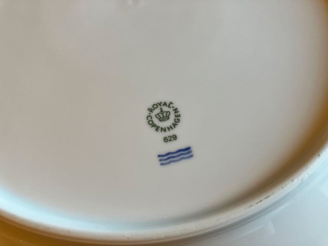 ロイヤルコペンハーゲン　ホワイトエレメンツ　29.5プレート×4