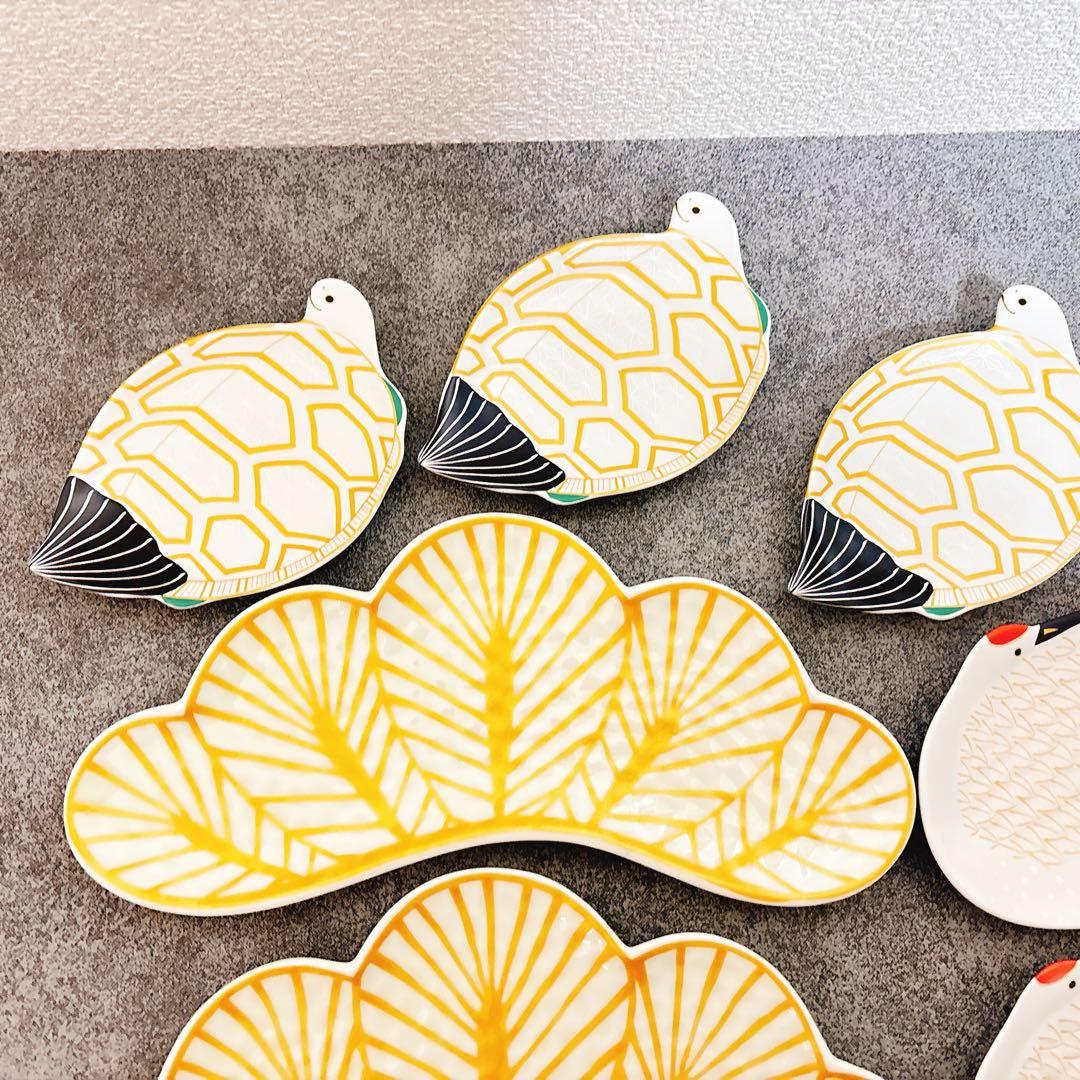 ぽんちゃんご依頼品　有田焼　松葉形前菜皿白金　鶴亀銘々皿　特別9点セット