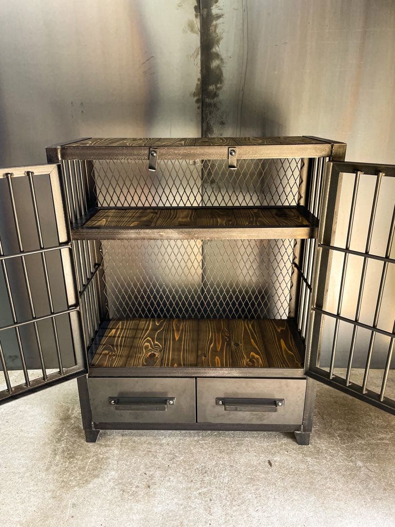 アイアンキャビネット【ver.鉄格子】キャビネット　アイアンラック　アイアン家具