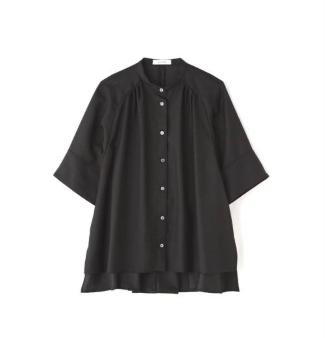 ADORE 新品未着用　カレンダーストレッチブラウス　黒　サイズ38