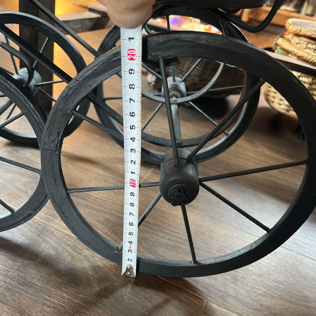 レトロなベビーカー