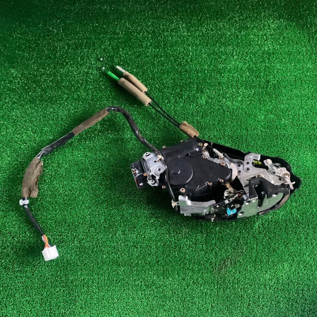トヨタ　セルシオ　30 31 後期　純正ドアロックアクチュエーター右リア　中古品
