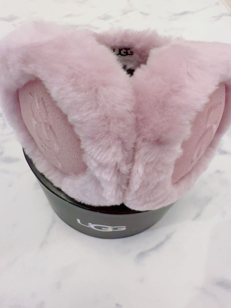 UGG ピンク イヤーマフ