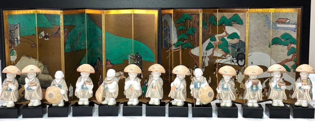 博多人形　托鉢僧13体　屏風付き