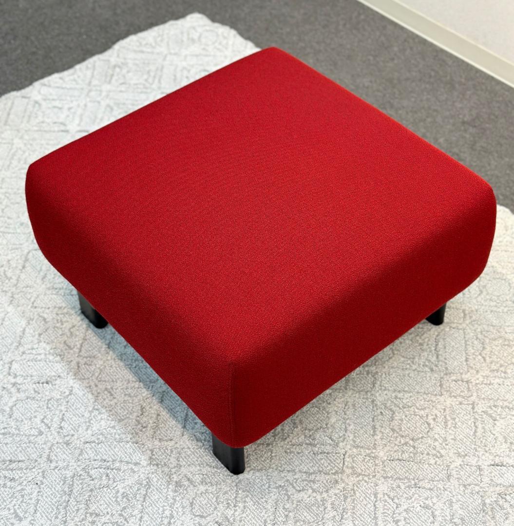 カリモクニュースタンダード■エレファントソファ　オットマン　レッド　シンプル　赤
