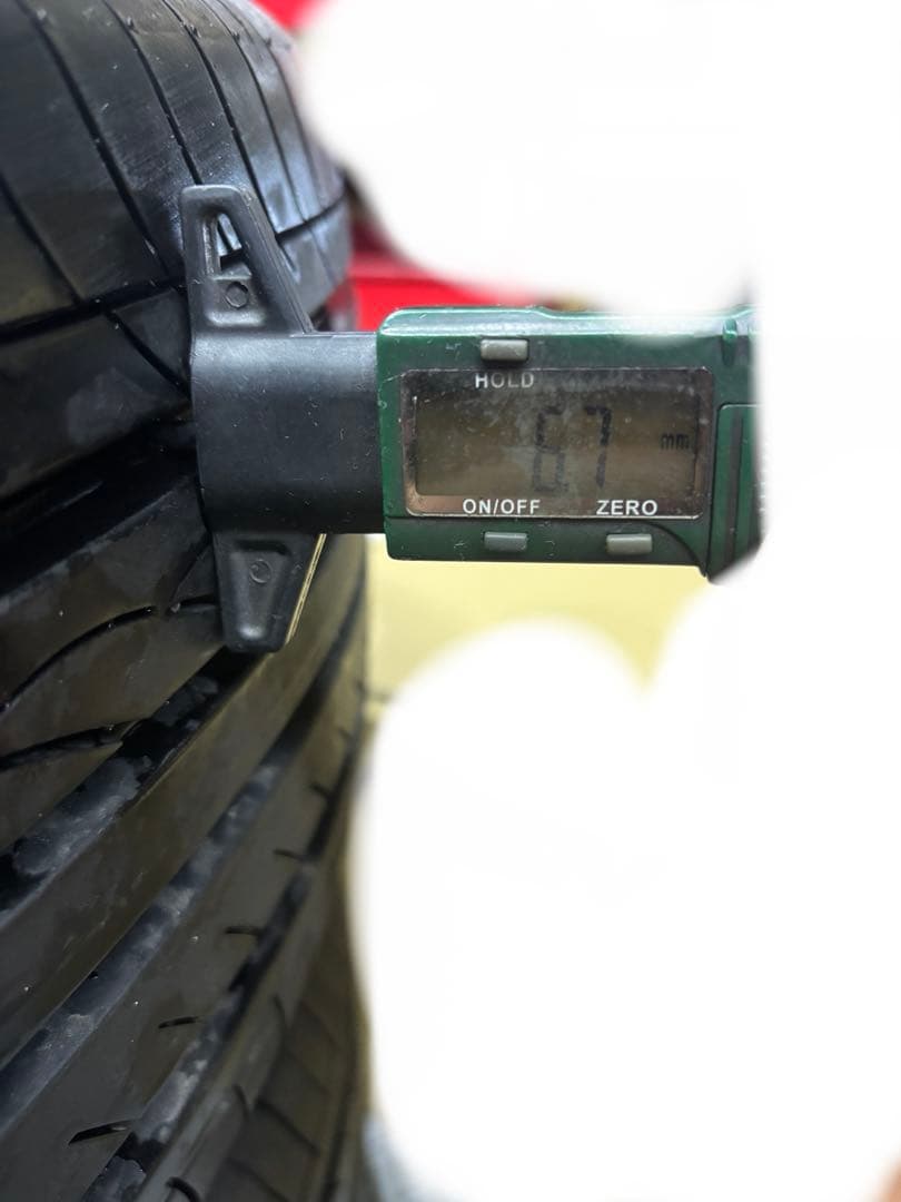 225/50R18 タイヤ　3本