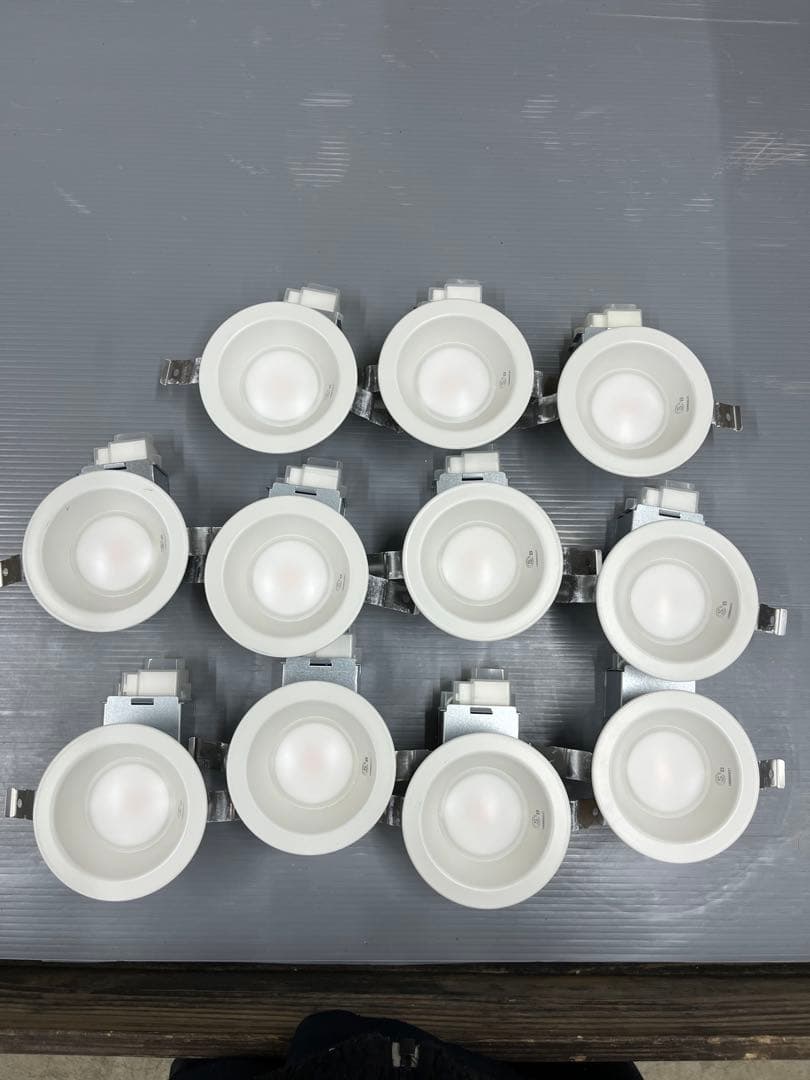 パナソニック LEDダウンライト 11個セット　電球色　おまけ？