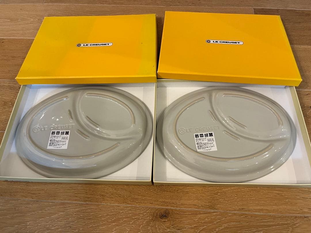 新品未使用　LE CREUSET グレー 皿 マルチオーバルプレート　2枚セット