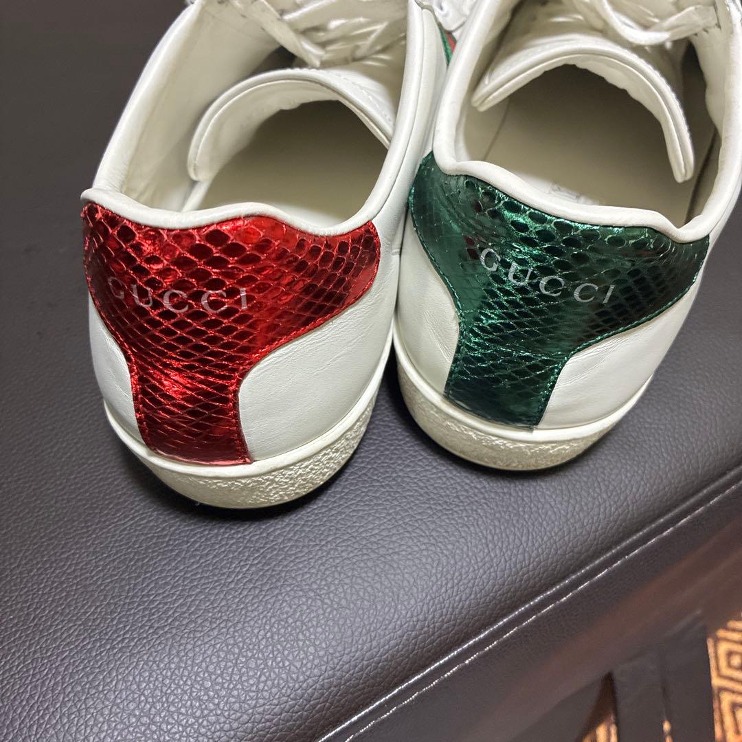 GUCCIスニーカー