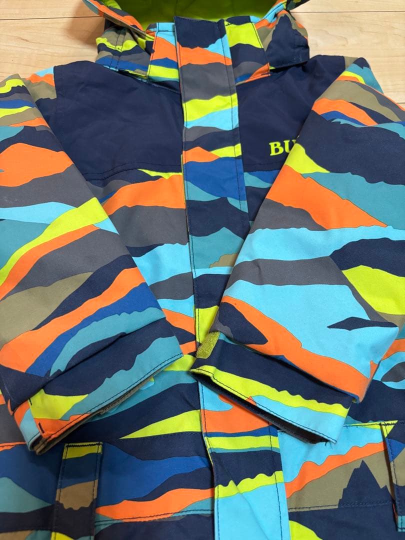 BURTON 子ども用スノーボードウェア カラフル迷彩