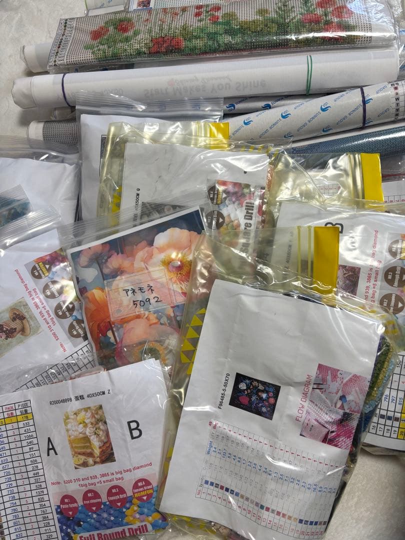 リカさん ダイヤモンドアート まとめて18個 ケース付き 訳あり