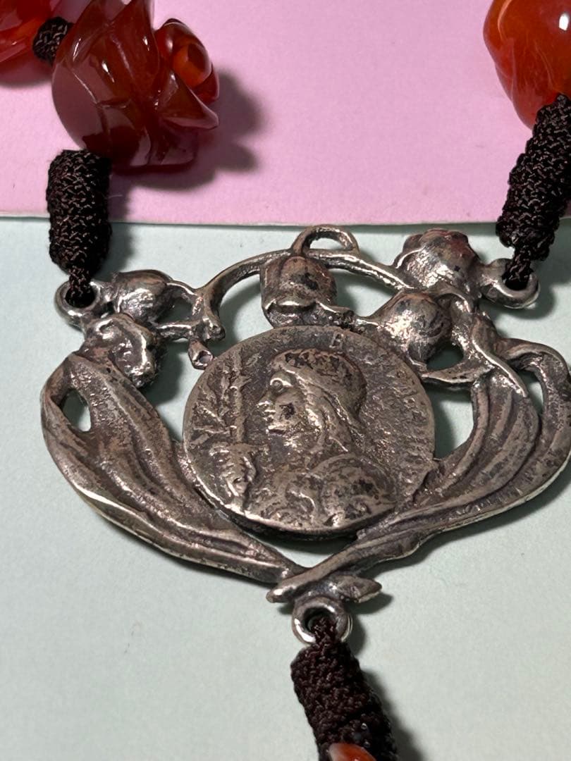 ジャンヌ・ダルク　ロザリオ　薔薇　天然石　カーネリアン　　ハンドメイド　瑪瑙