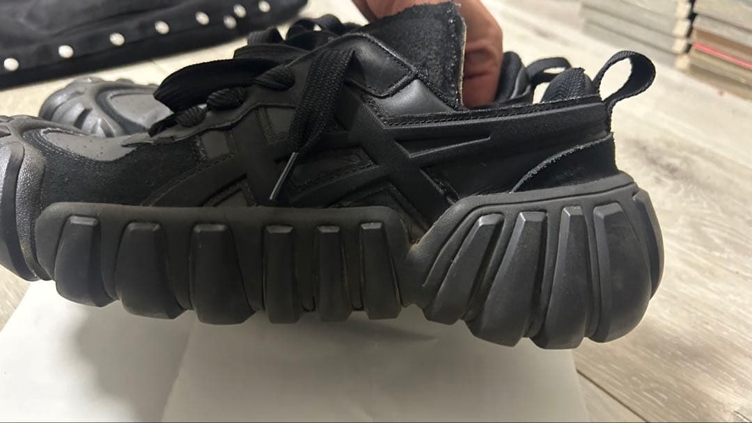 Onitsuka Tiger DENTIGRE LS 厚底スニーカー