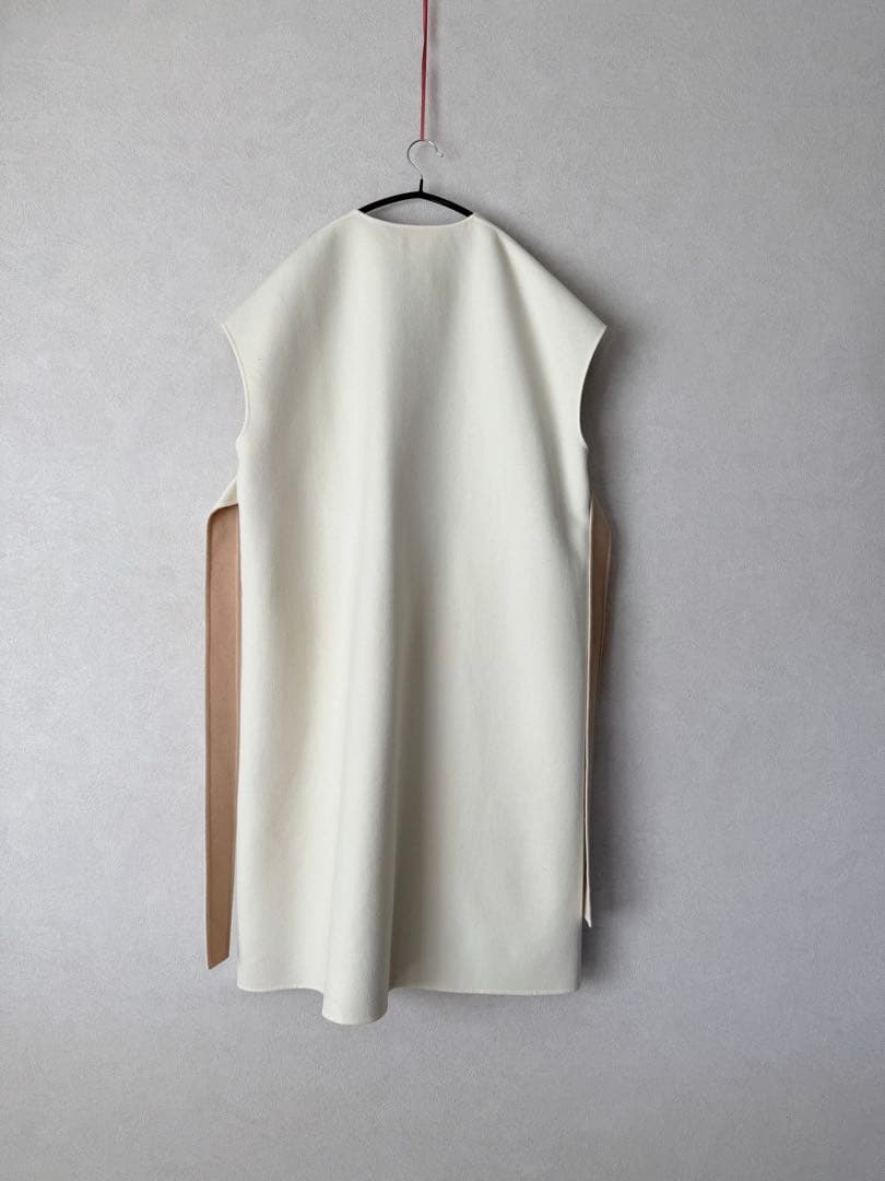 TOMORROWLAND 18万ウールカシミヤライトリバー ベルテッドロングジレ