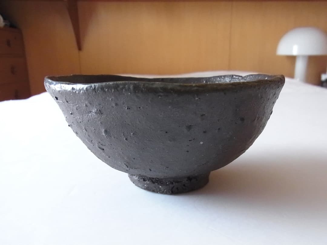 鶴野啓司『焼締黒茶碗』古民藝 李朝 骨董 黒高麗 初期伊万里 白瓷