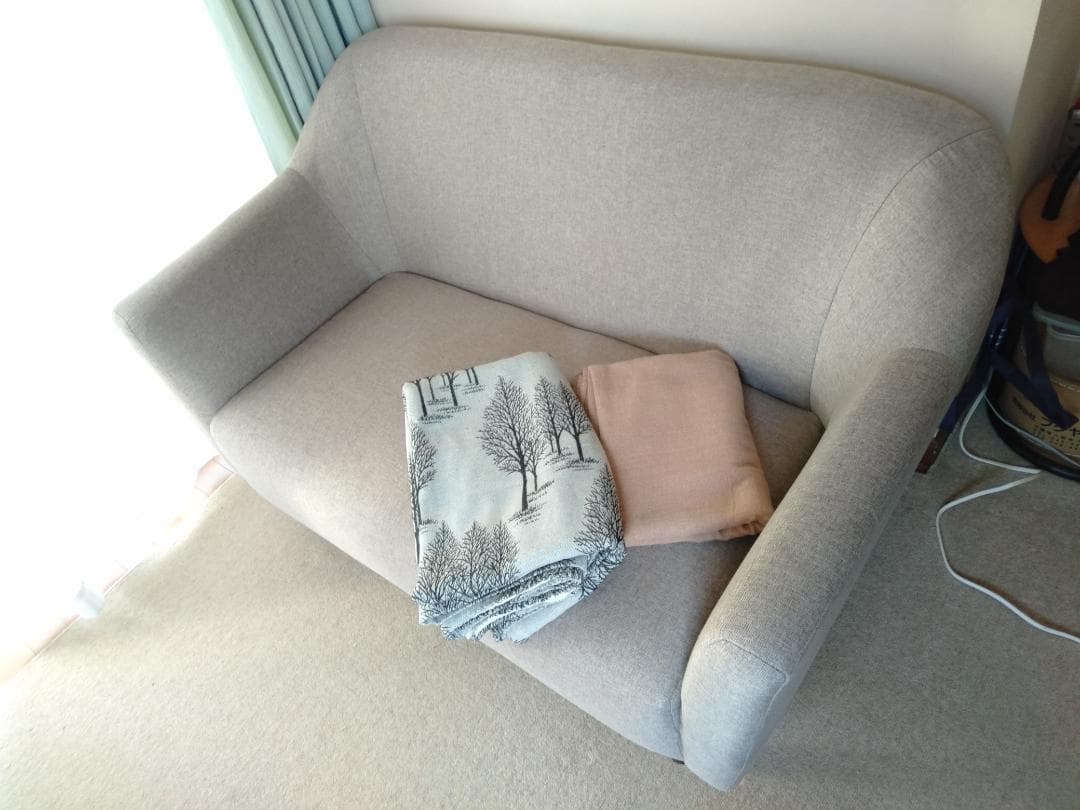 【良美品】2人掛ソファ, カバー2枚付き, 状態良好