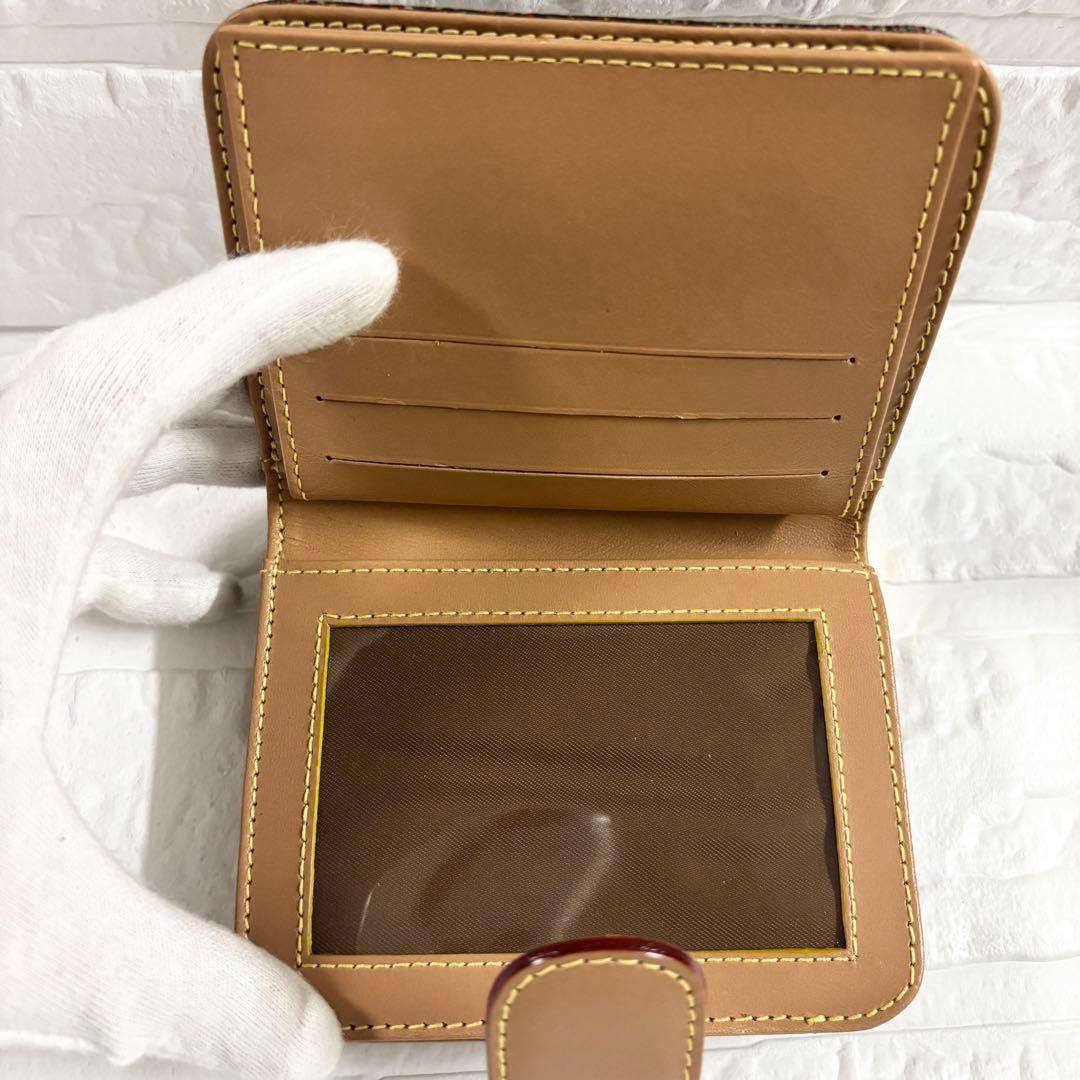 極美品✨️ETRO 二つ折り財布 ペイズリー柄 レザー コンパクトウォレット