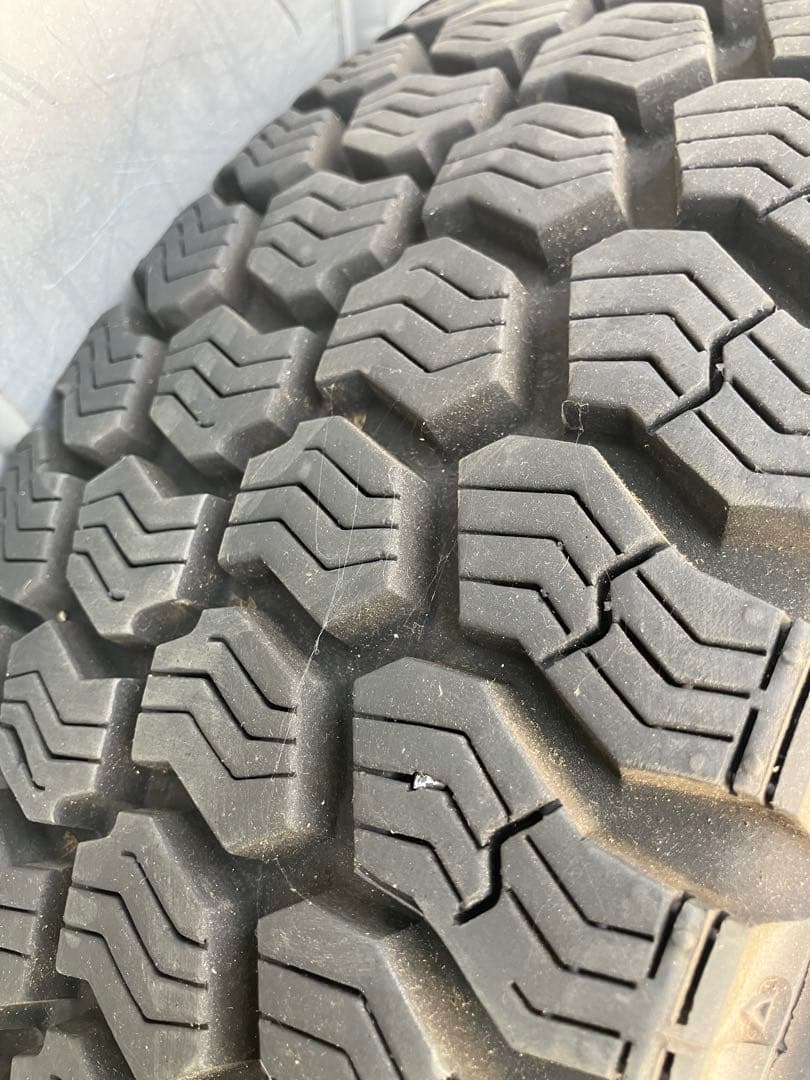 205/70R16 スタッドレス　2014年製　４本セット
