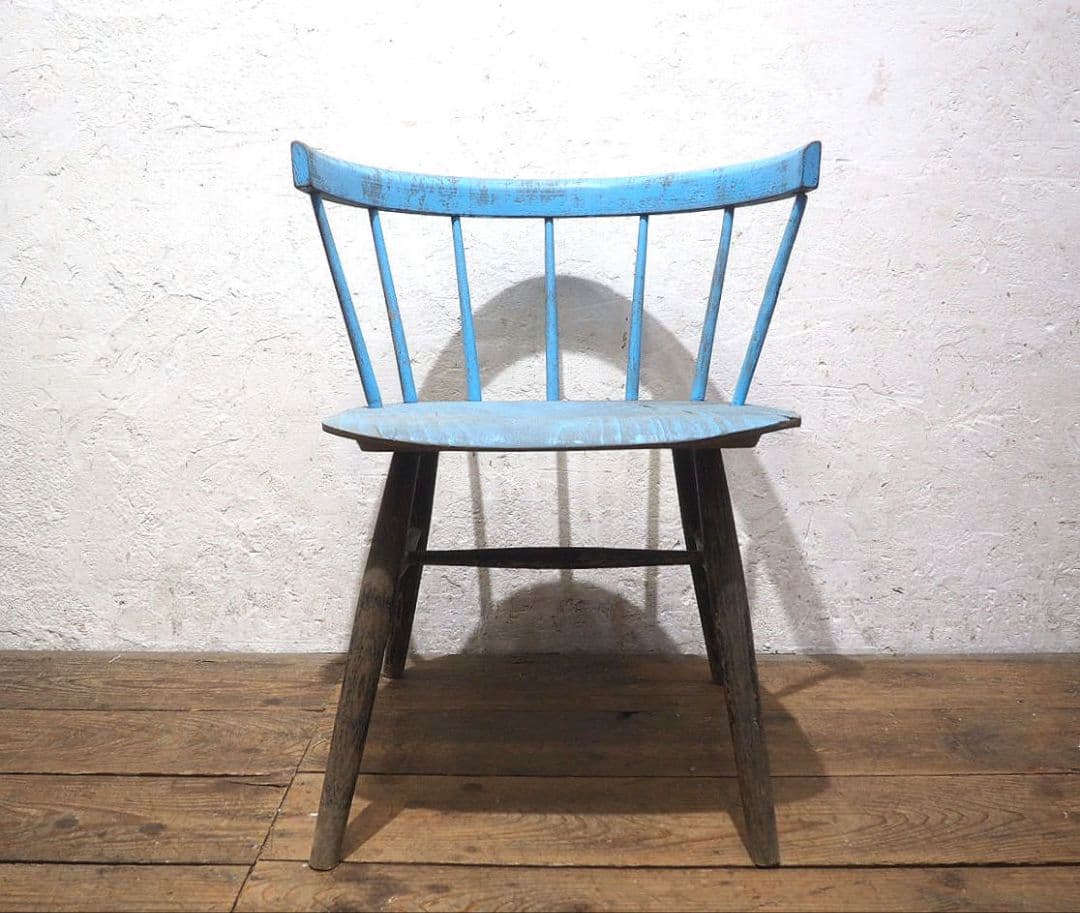 1338 シャビーシックなチェア　椅子　イス　オブジェ　レトロ　ビンテージ　花台