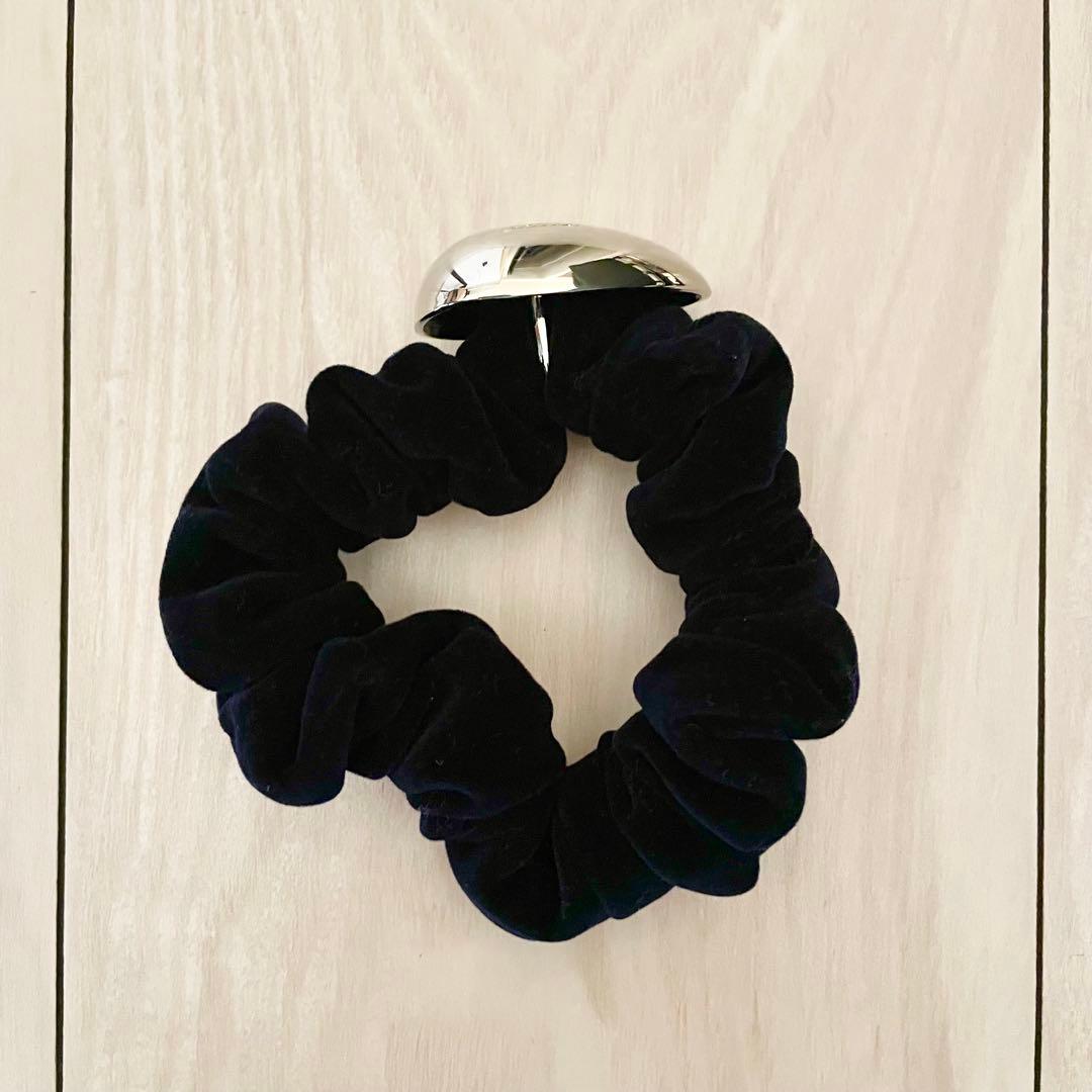 LETICIA レチシア エッグベルベットシュシュ ネイビー