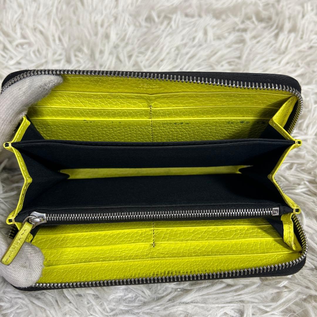 FENDI モンスター バグズ　ラウンドファスナー 長財布 財布　レザー　黄色