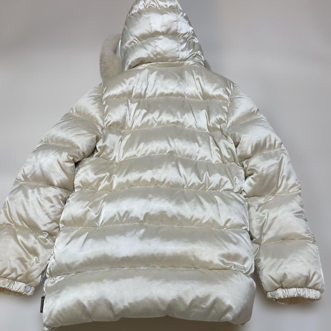 本日のみ日曜セール　MONCLER✩︎モンクレール　ダウンジャケット アイボリー