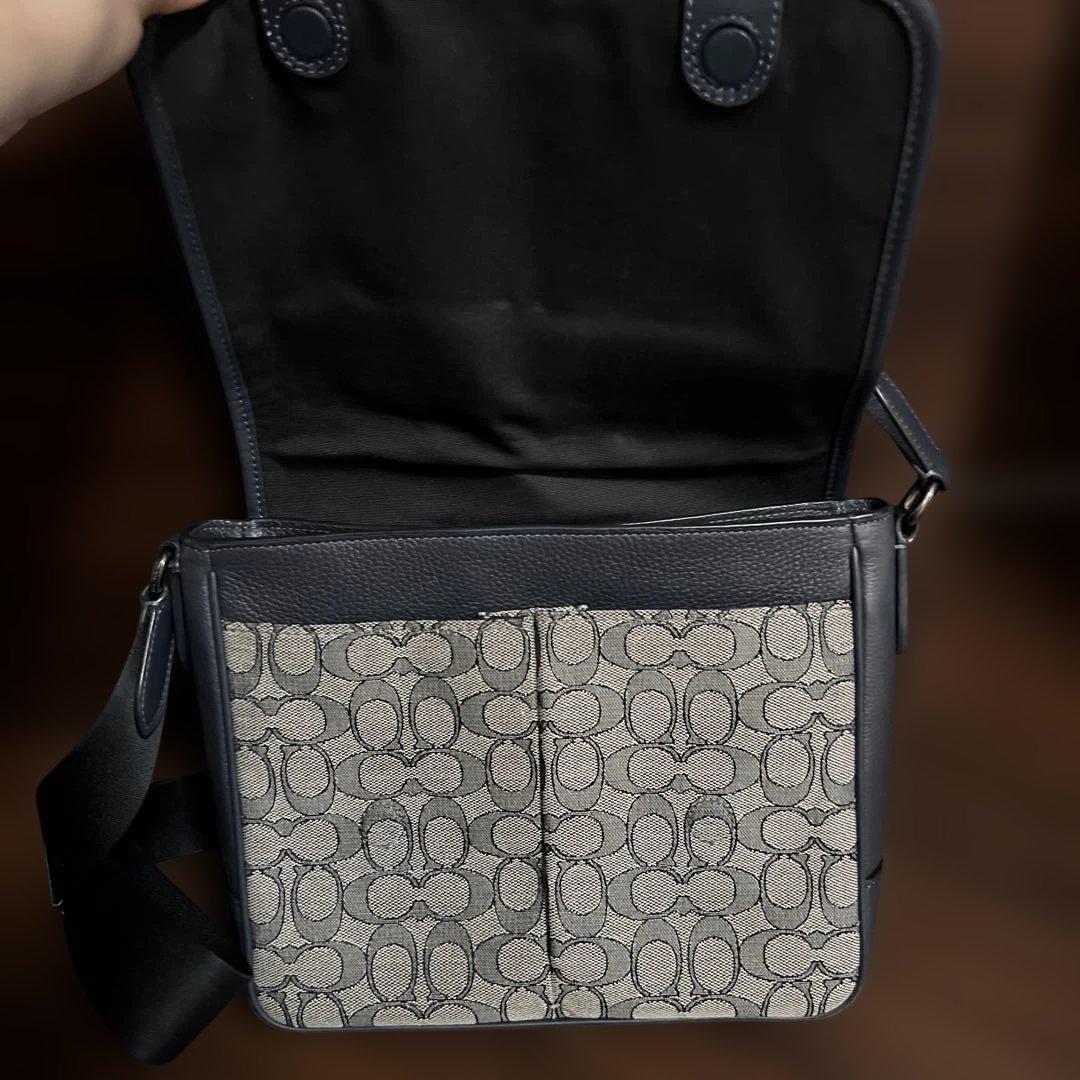 COACH ネイビー メッセンジャーバッグ