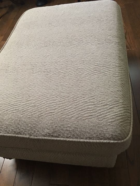 Ashley オットマン