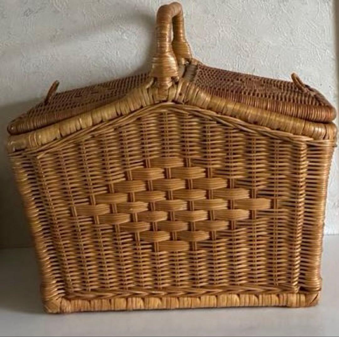 昭和レトロ　籐製 収納バスケット 編み込みデザイン