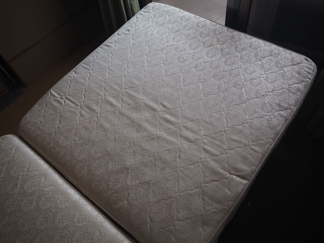 アイリスオーヤマ　ベッド シングル 折畳 電動 リクライニング　OTB-CDN