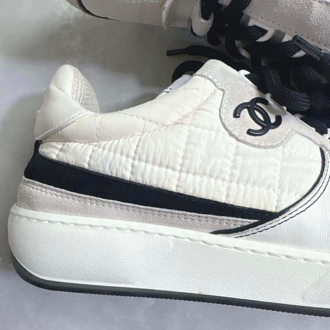 シャネル　CHANEL G39802 スニーカー　ホワイト　ブラック　38