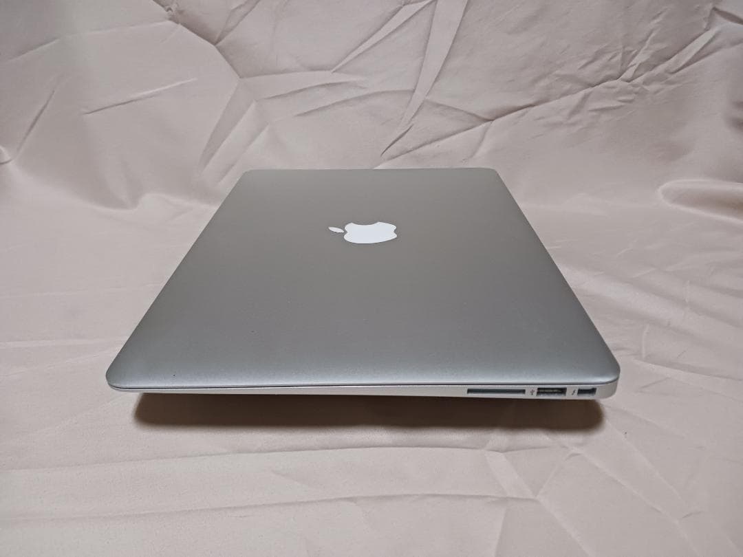 MacBook Air (13-inch, Early 2014)　充電器付属