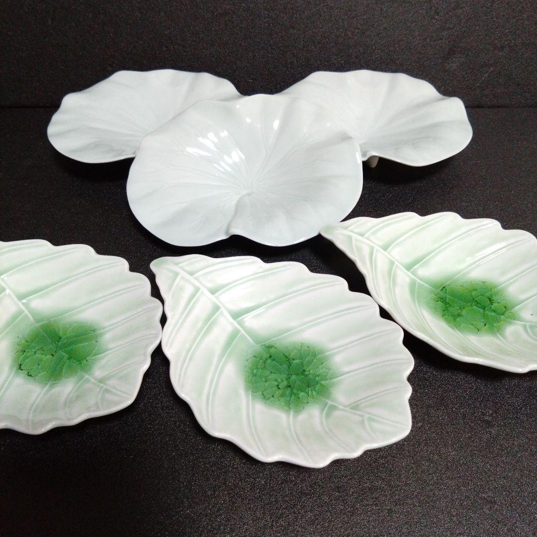 未使用 波佐見焼 光琳窯 葉型 3点脚銘々皿3枚 リーフ型3枚　お祝い