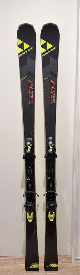 フィッシャー FISCHER RC4 CURV ザ・カーブ　スキー板