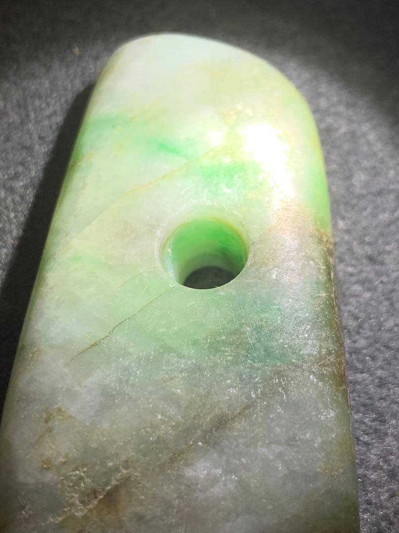 縄文時代後期　出土品　糸魚川翡翠大珠　石器　土器　化石　根付　勾玉　古墳期