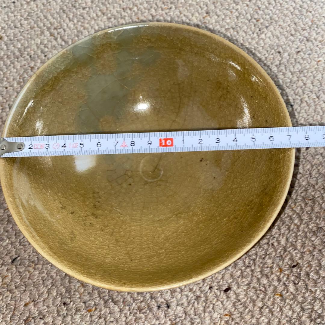 青磁蓮弁紋茶碗　宋代　龍泉窯