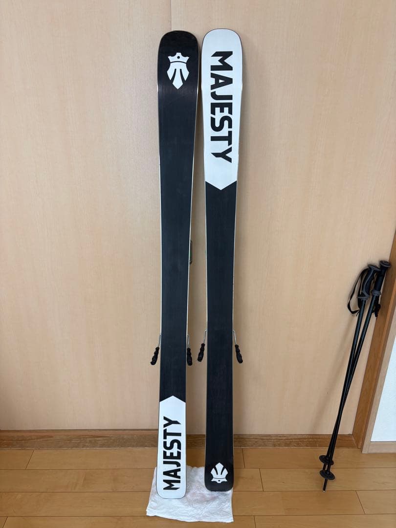 MAJESTY DIRTY BEAR PRO 166cm フリースキー　板