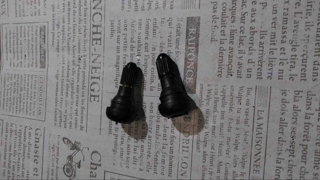 数量限定 リヤ耐摩耗 アドレスV125/G/S 前後タイヤセット バルブ付き