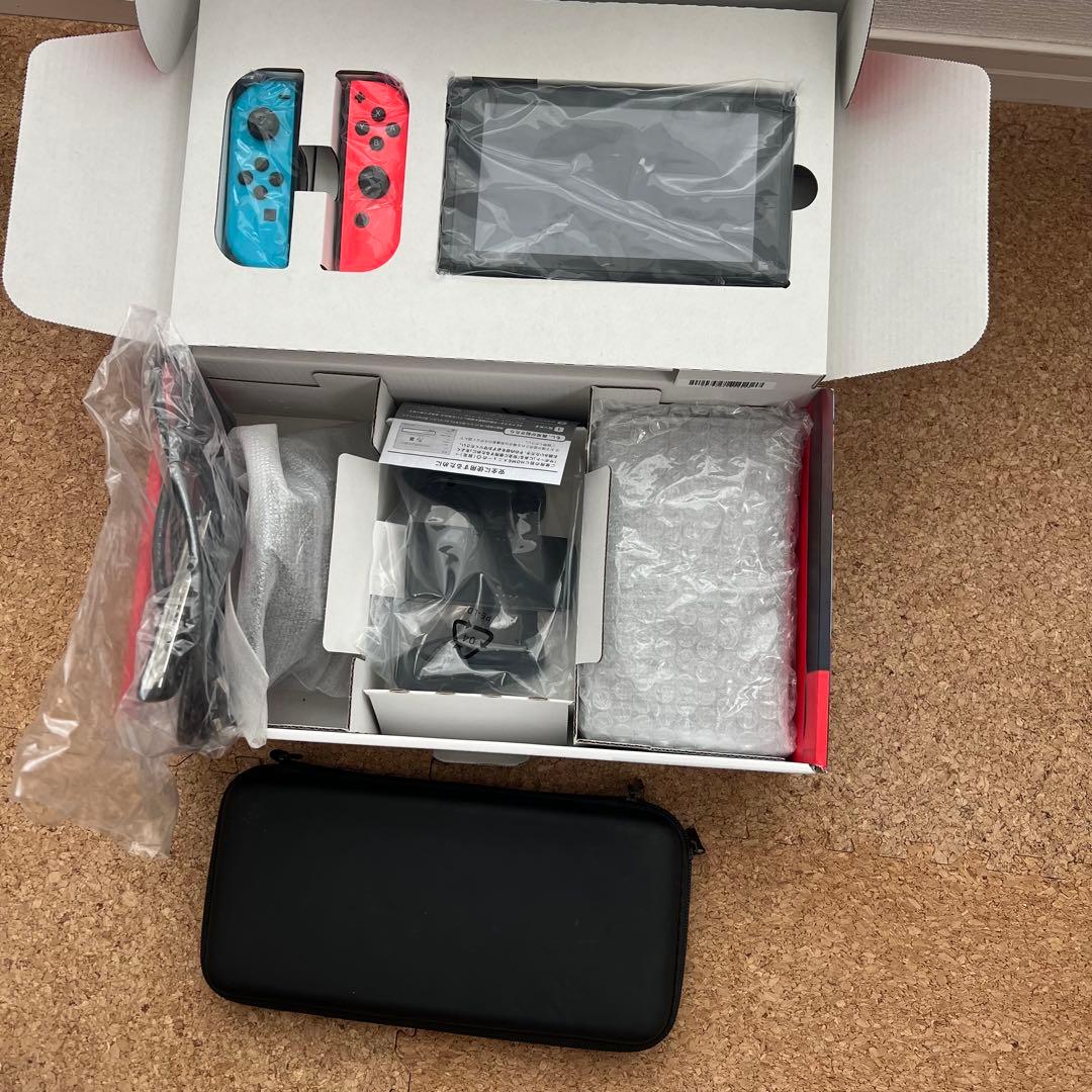 Nintendo Switch 任天堂　本体