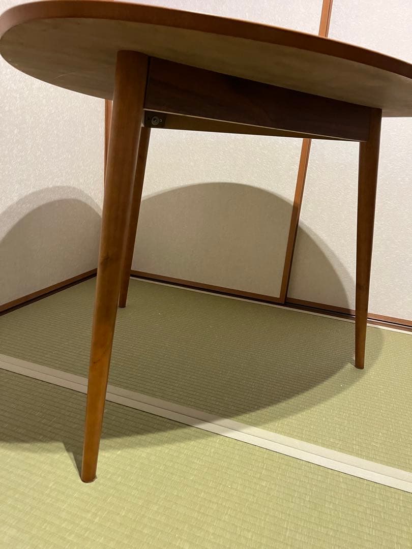 送料込 NOCE ダイニングテーブル 三角