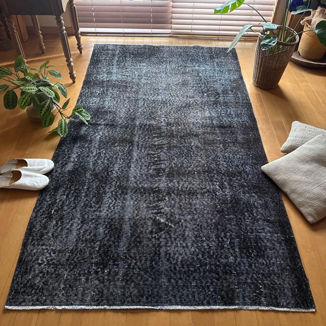111-113×208 ブラックオーバーダイ　こげ茶　トルコヴィンテージラグ