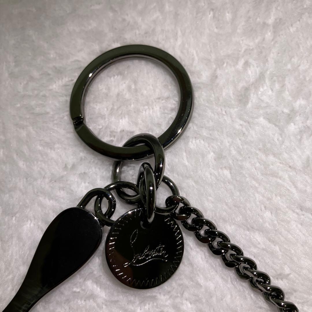 クリスチャンルブタン キーリング バッグチャーム ブラック×レッド