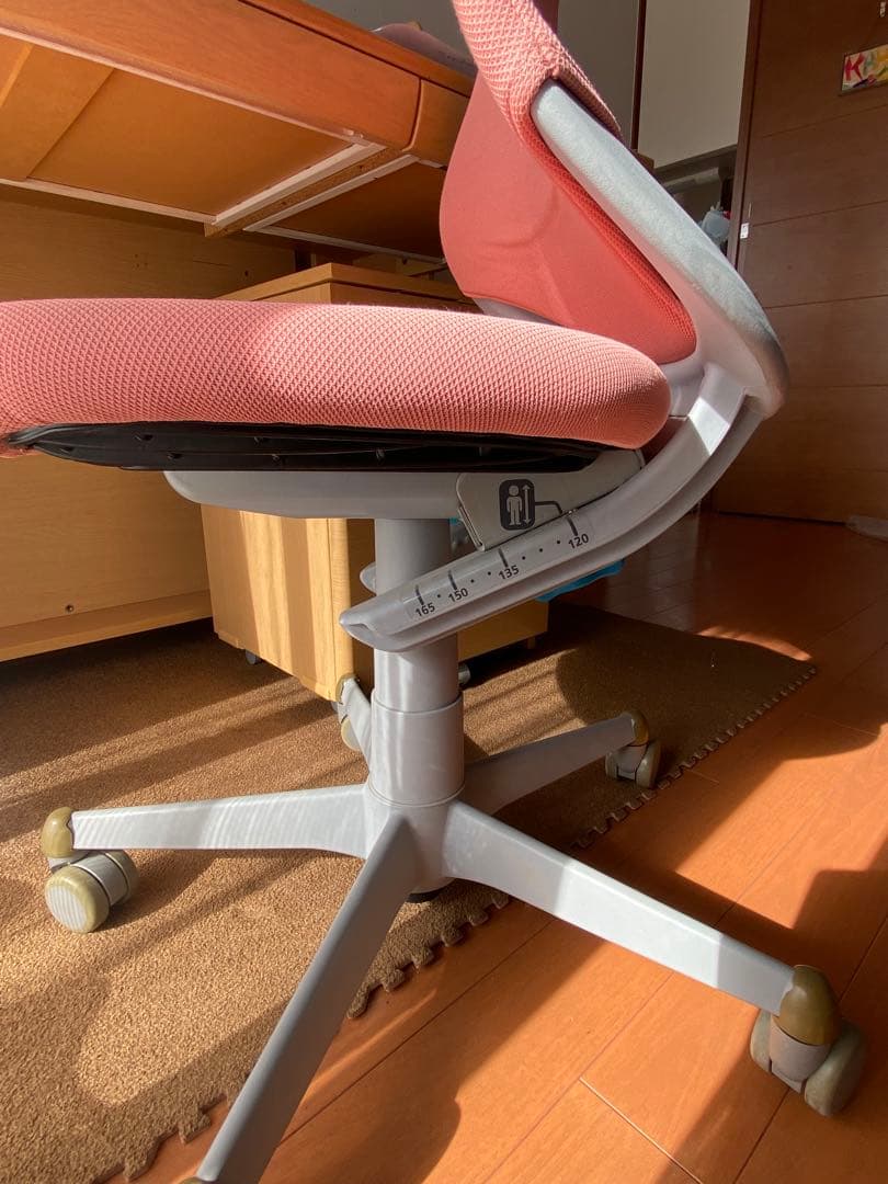 オカムラ学習机セット（学習机-ライト付、椅子、ラック）