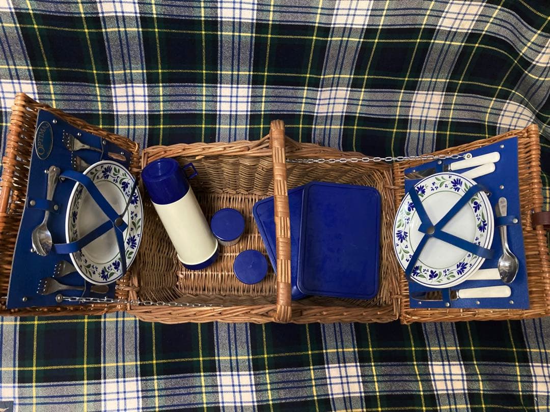 OPTIMA ピクニックバスケット(4人用不足品あり)